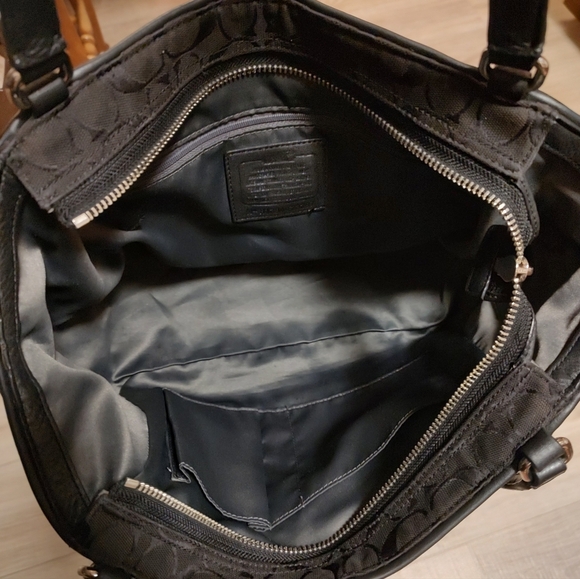 Coach Black Signature Park Carrie Tote - Picture 11 of 11